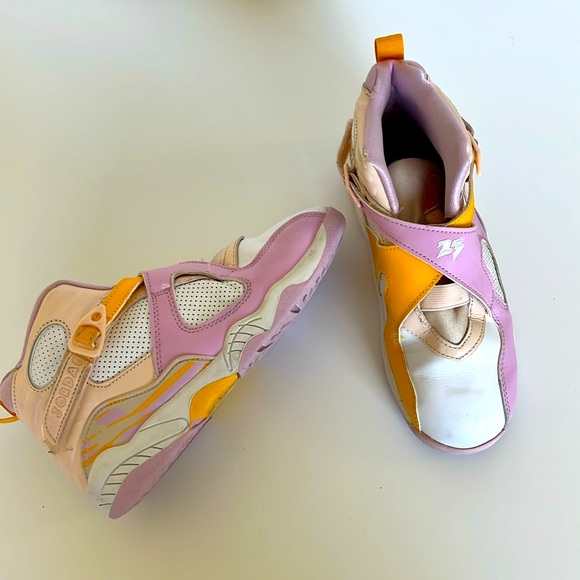 retro 8 arctic punch